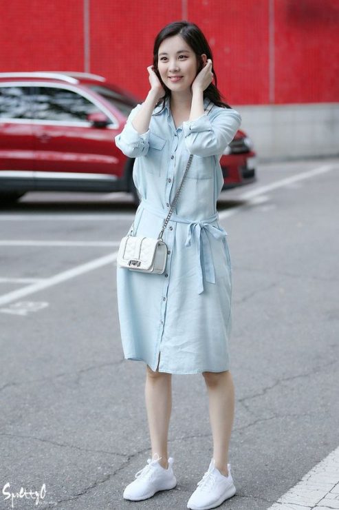 藍白穿搭　優雅 